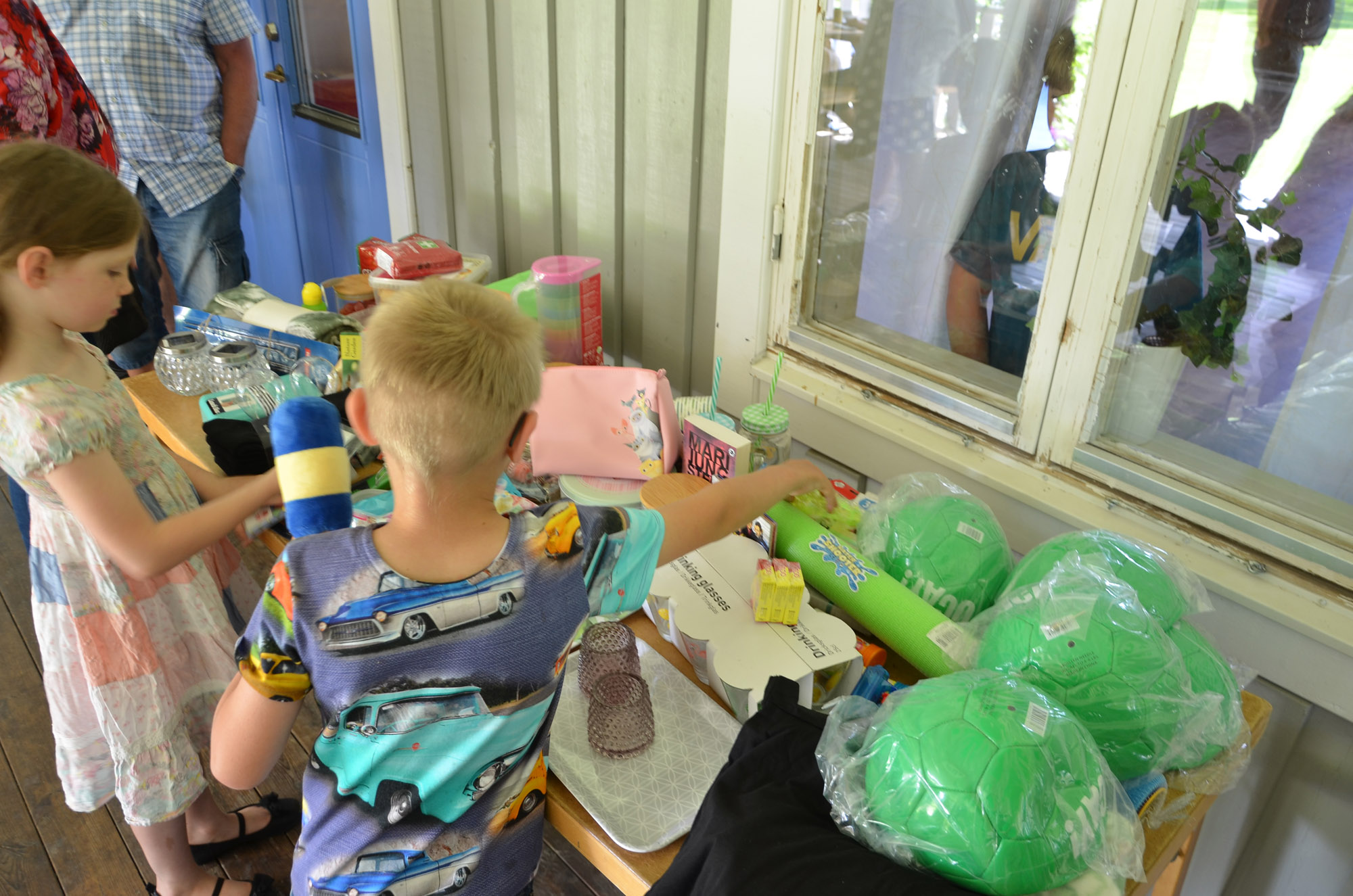 Röste.nu – Röstebilder – Midsommarfirande vid Dönjegården 2019