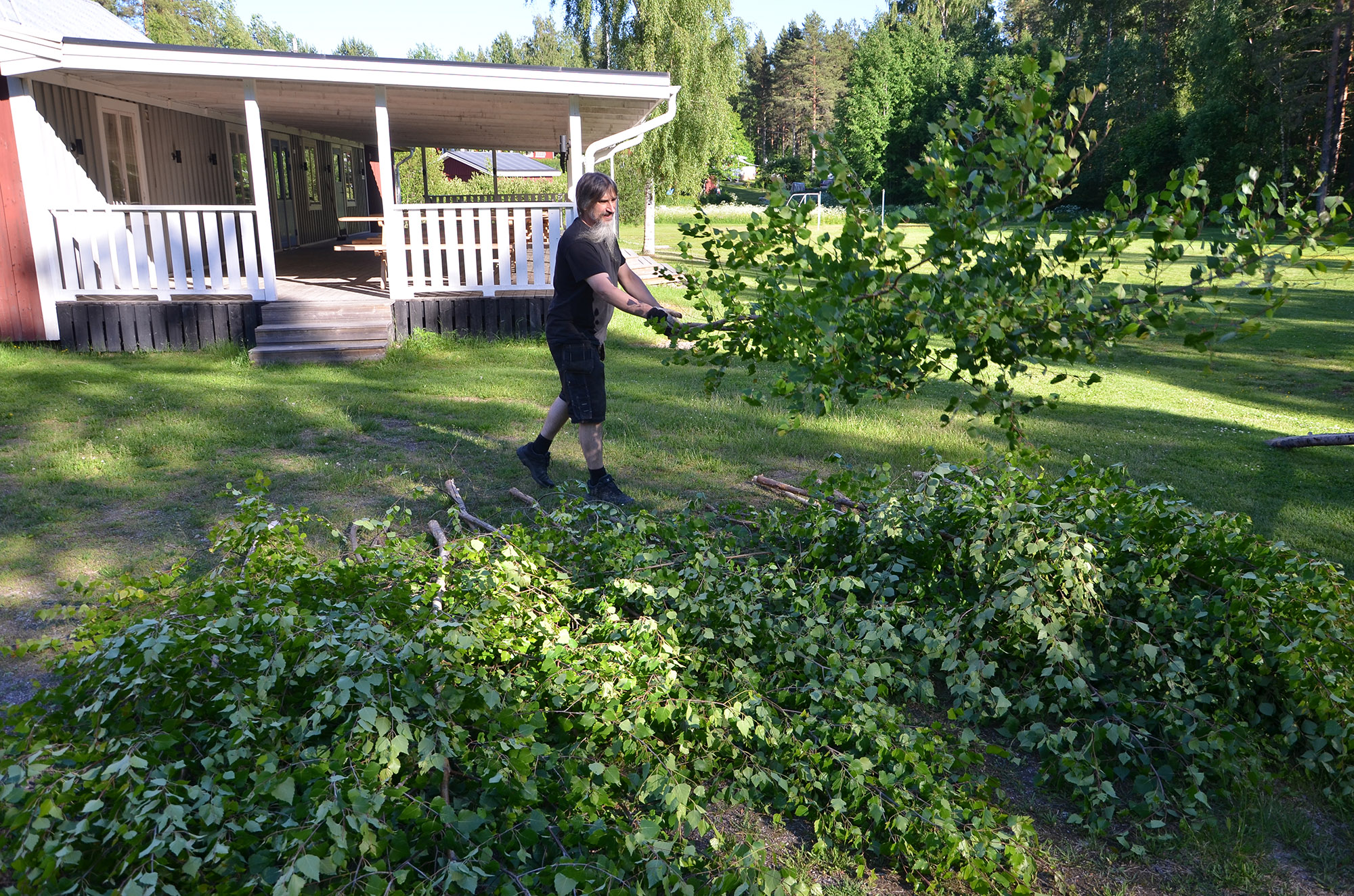 Röste.nu – Röstebilder – Midsommarfirande vid Dönjegården 2022