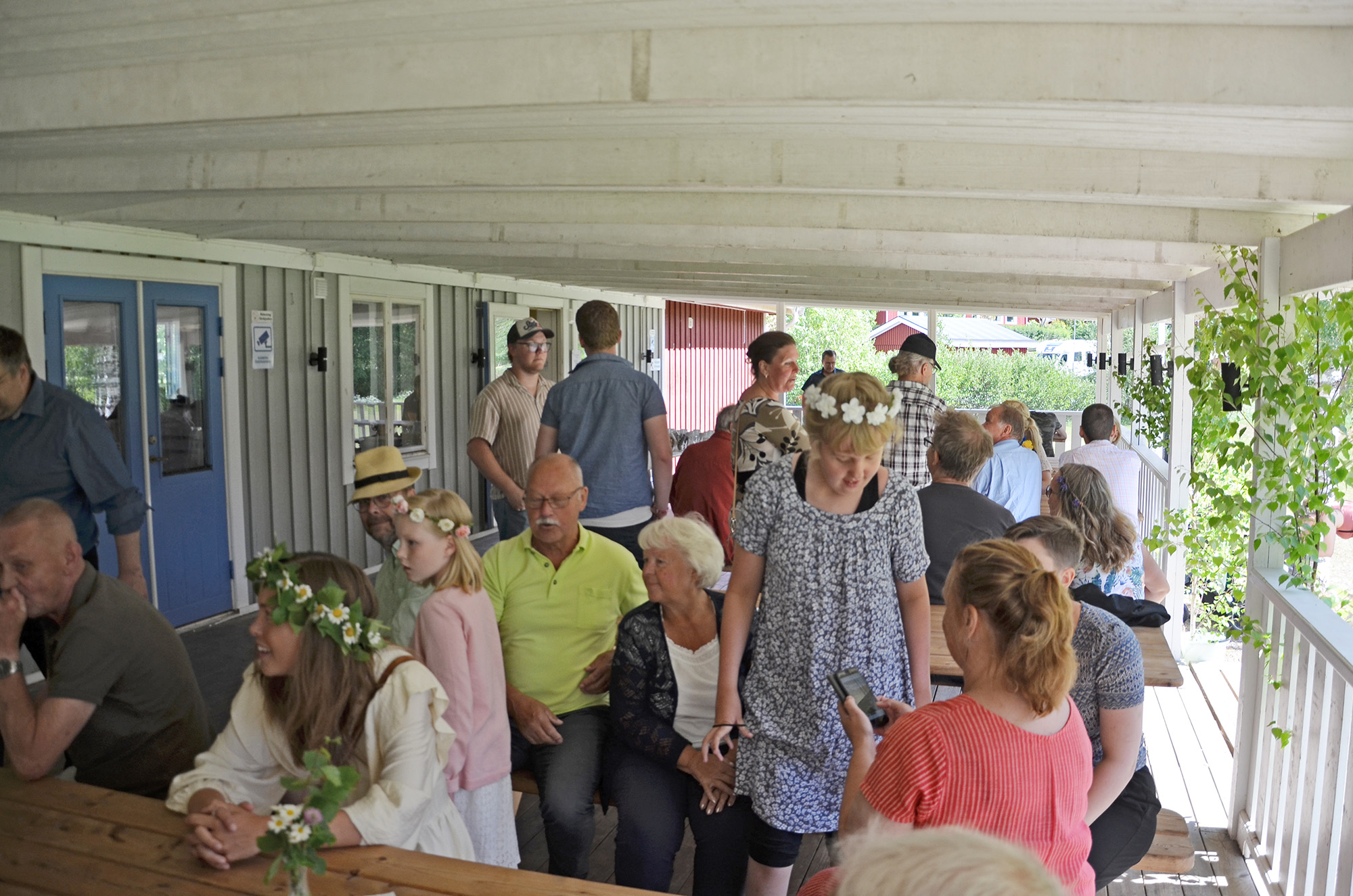 Röste.nu – Röstebilder – Midsommarfirande vid Dönjegården 2023