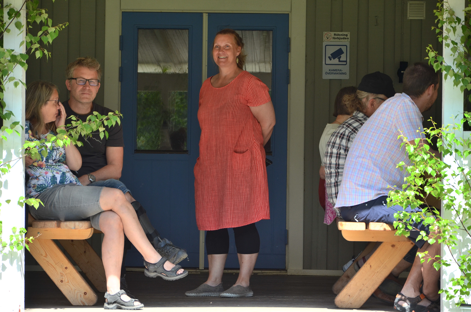 Röste.nu – Röstebilder – Midsommarfirande vid Dönjegården 2023