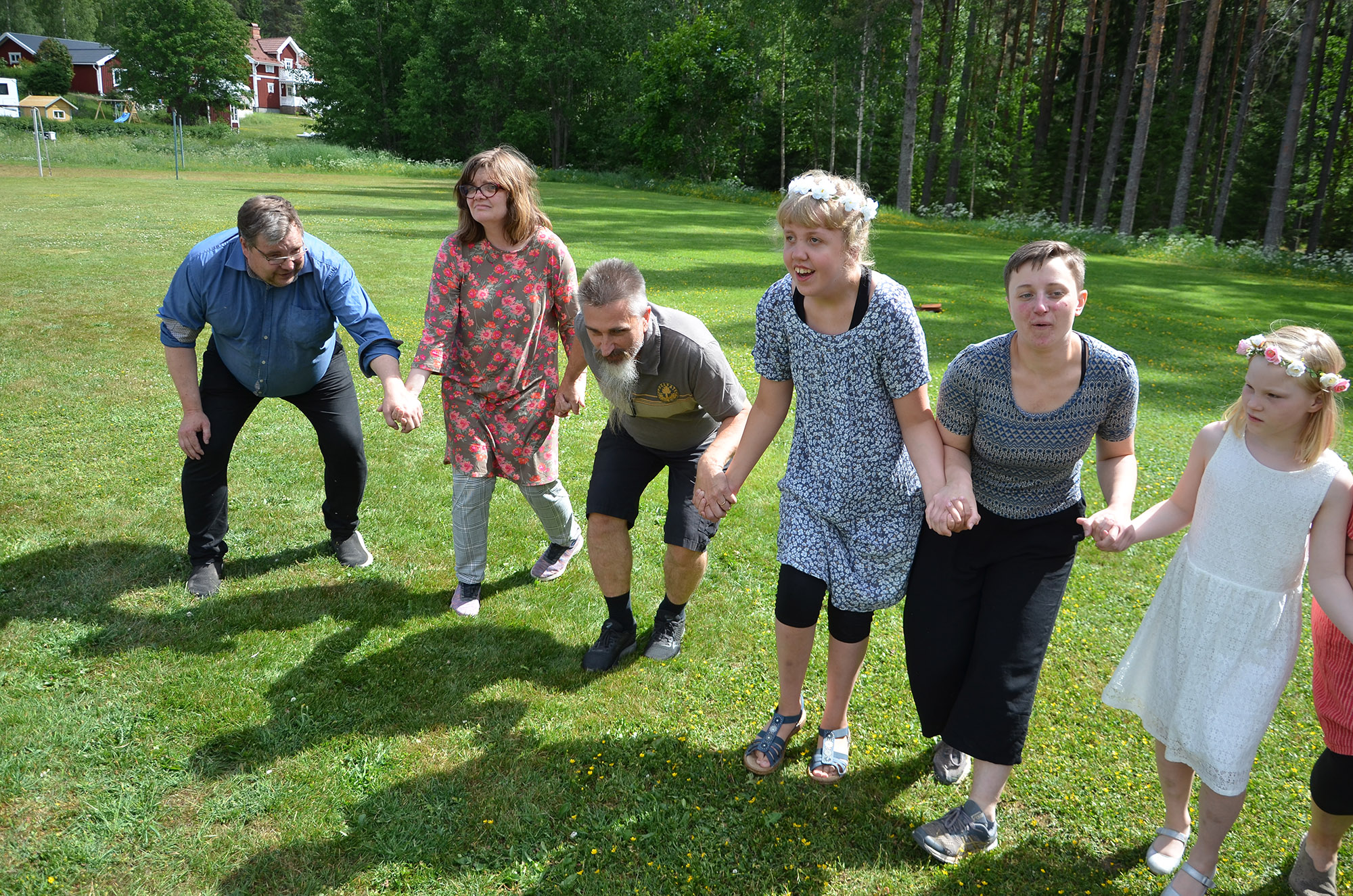Röste.nu – Röstebilder – Midsommarfirande vid Dönjegården 2023