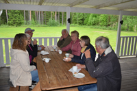 Röste.nu – Röstebilder – Nationaldagsfirande vid Dönjegården 2025