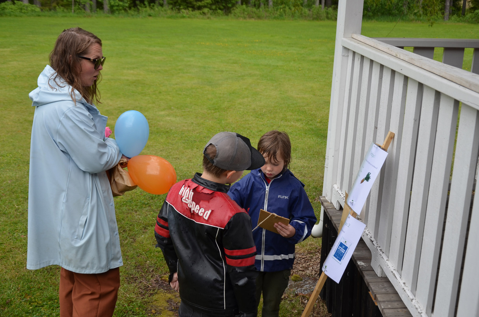 Röste.nu – Röstebilder – Nationaldagsfirande vid Dönjegården 2025