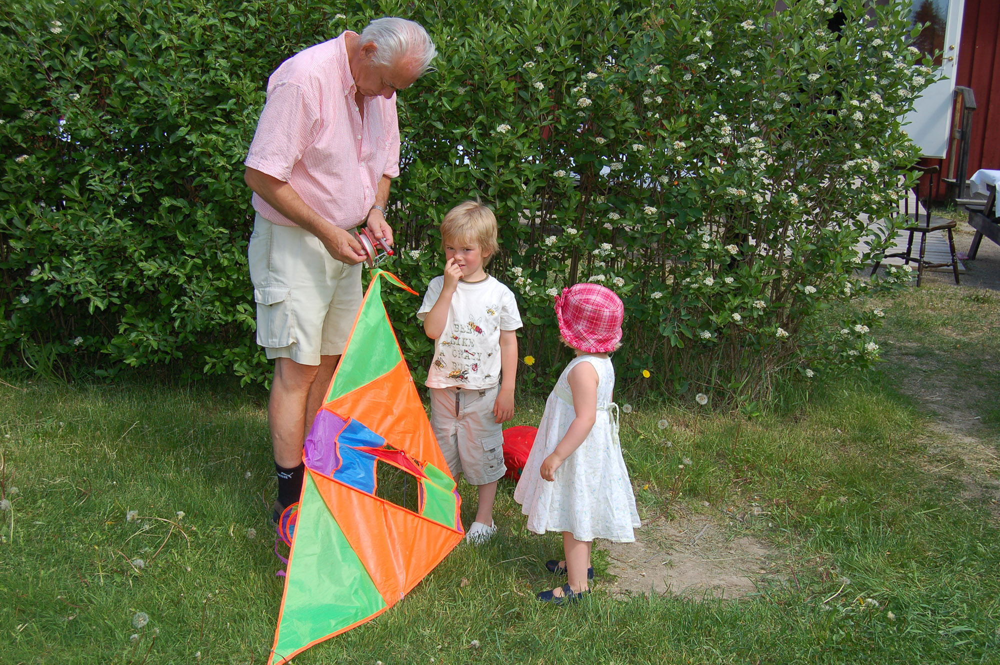 Röste.nu – Röstebilder – Nationaldagsfirande vid Dönjegården 2008