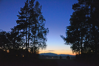 Röste.nu – Röstebilder – Premiär för kräft- och surströmmingsfest i Dönjegården 2014