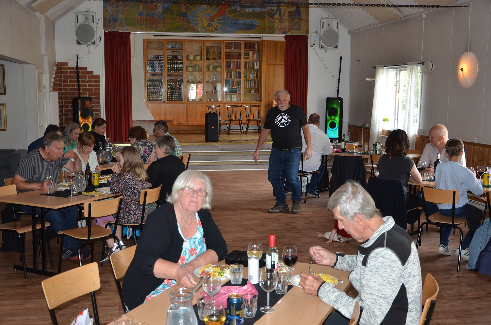 Röste.nu – Röstebilder – Premiär för tacosafton med musikquiz 2024