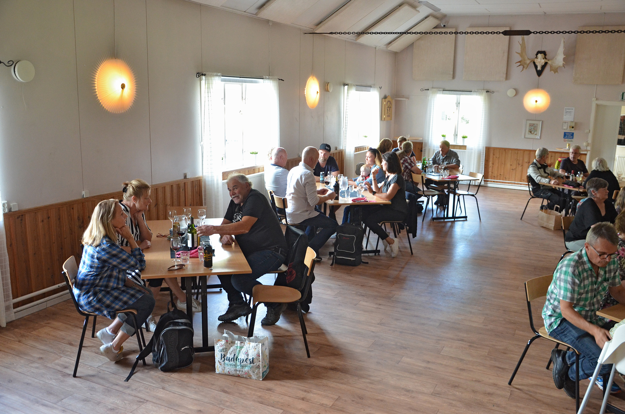 Röste.nu – Röstebilder – Premiär för tacosafton med musikquiz 2024