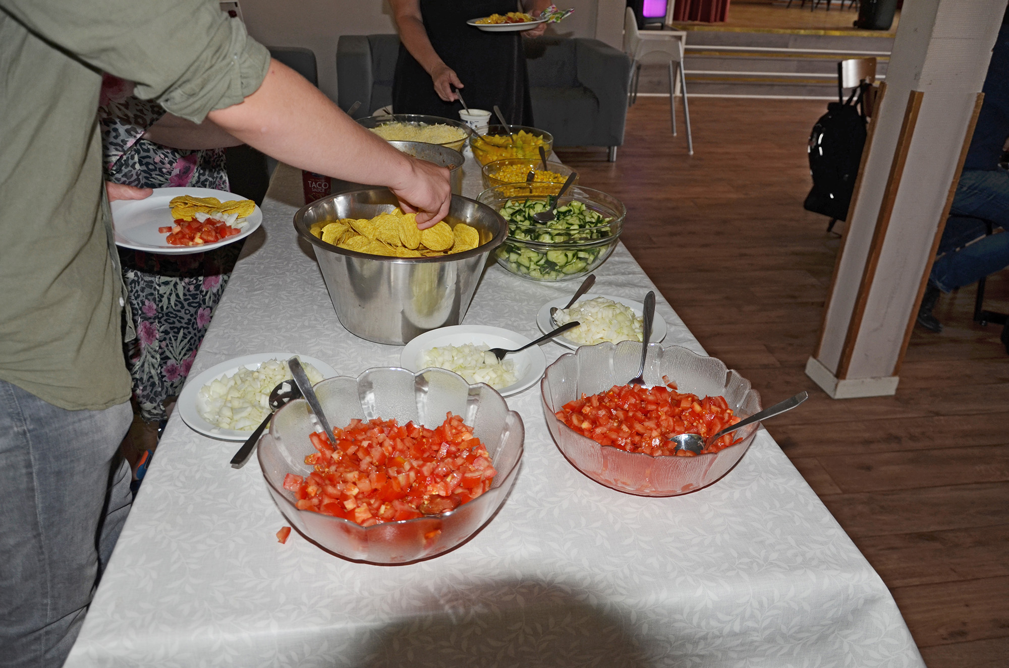 Röste.nu – Röstebilder – Premiär för tacosafton med musikquiz 2024