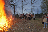 Röste.nu – Röstebilder – Premiär för Valborgsfirande vid Dönjegården 2007