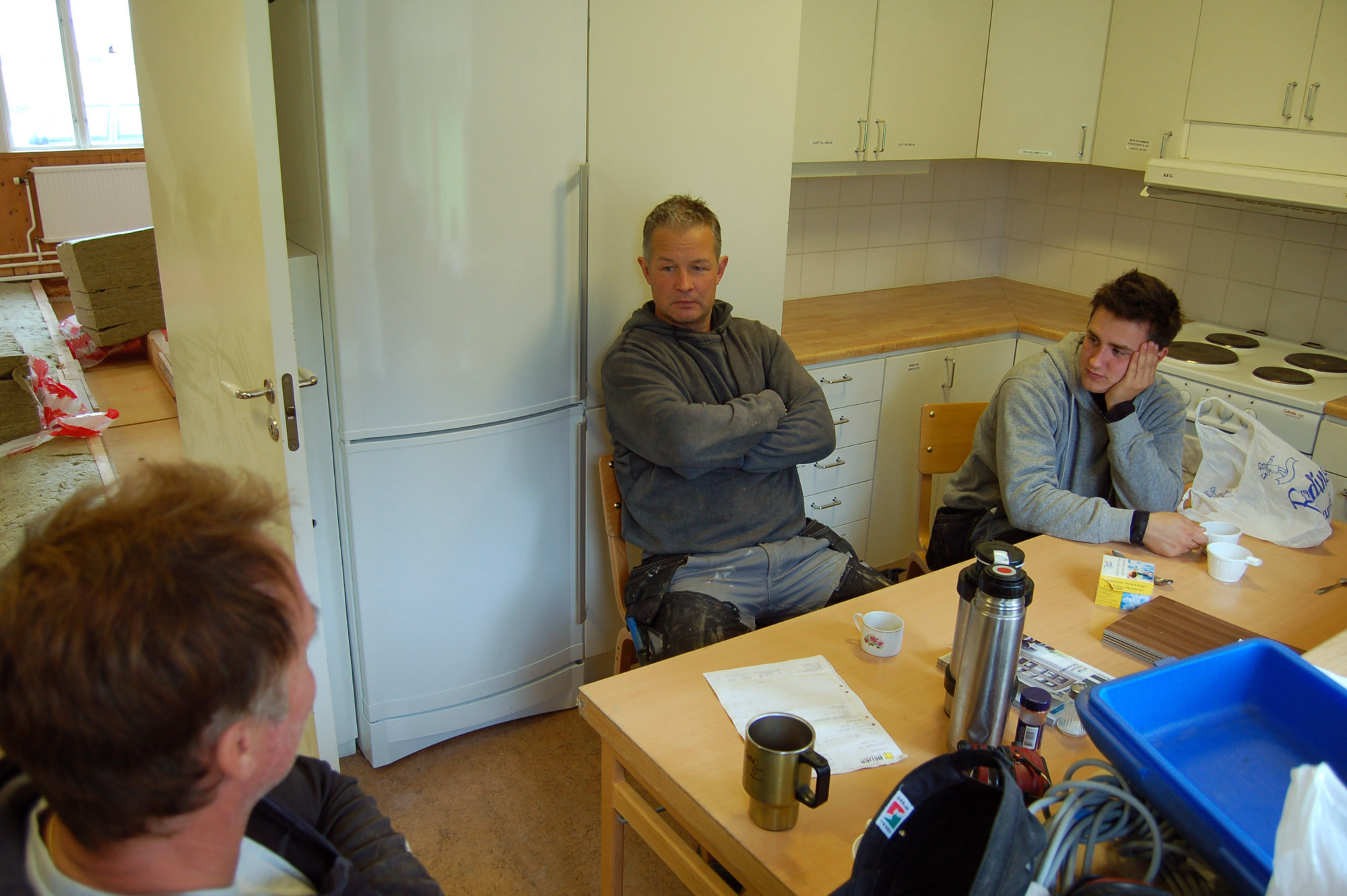 Röste.nu – Röstebilder – Så fick Dönjegården nytt golv 2010