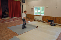 Röste.nu – Röstebilder – Så fick Dönjegården nytt golv 2010