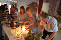 Röste.nu – Röstebilder – Surströmmingsfest i Dönjegården 2009