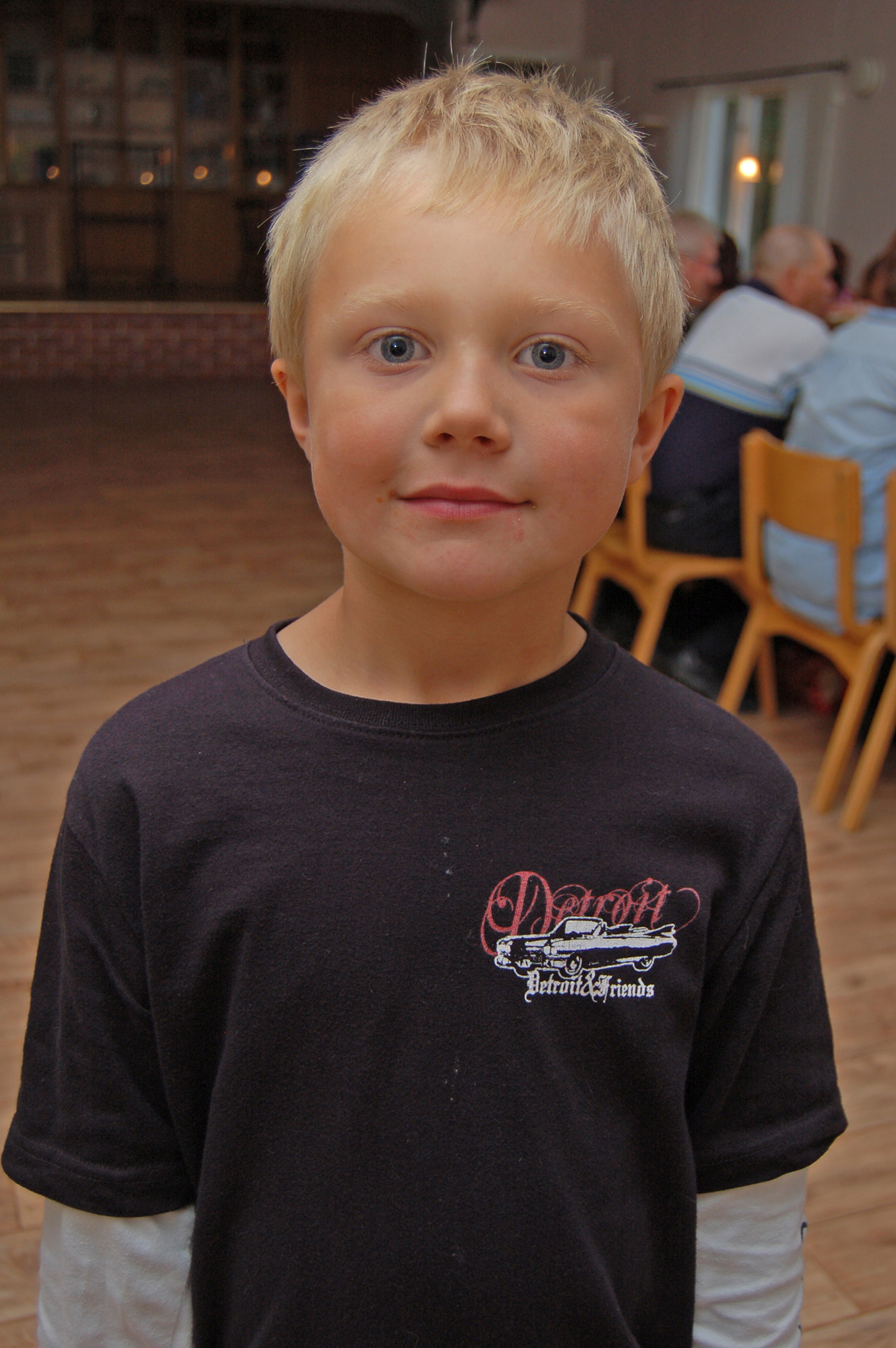Röste.nu – Röstebilder – Surströmmingsfest för tionde året i Dönjegården 2010