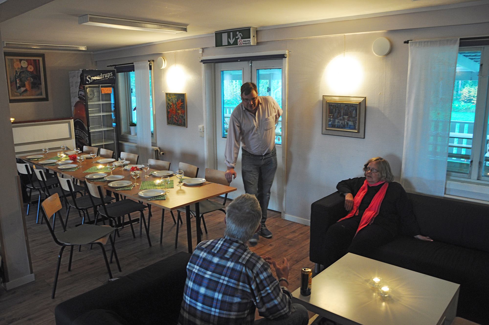 Röste.nu – Röstebilder – Surströmmingsfest i Dönjegården 2013