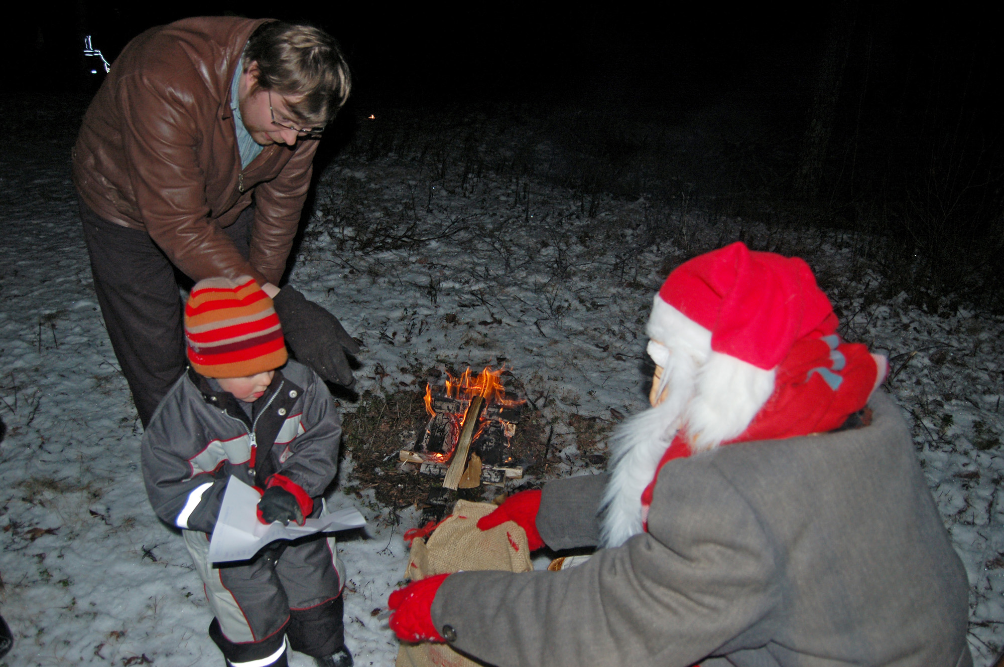 Röste.nu – Röstebilder – Tomtekväll vid Dönjegården 2007