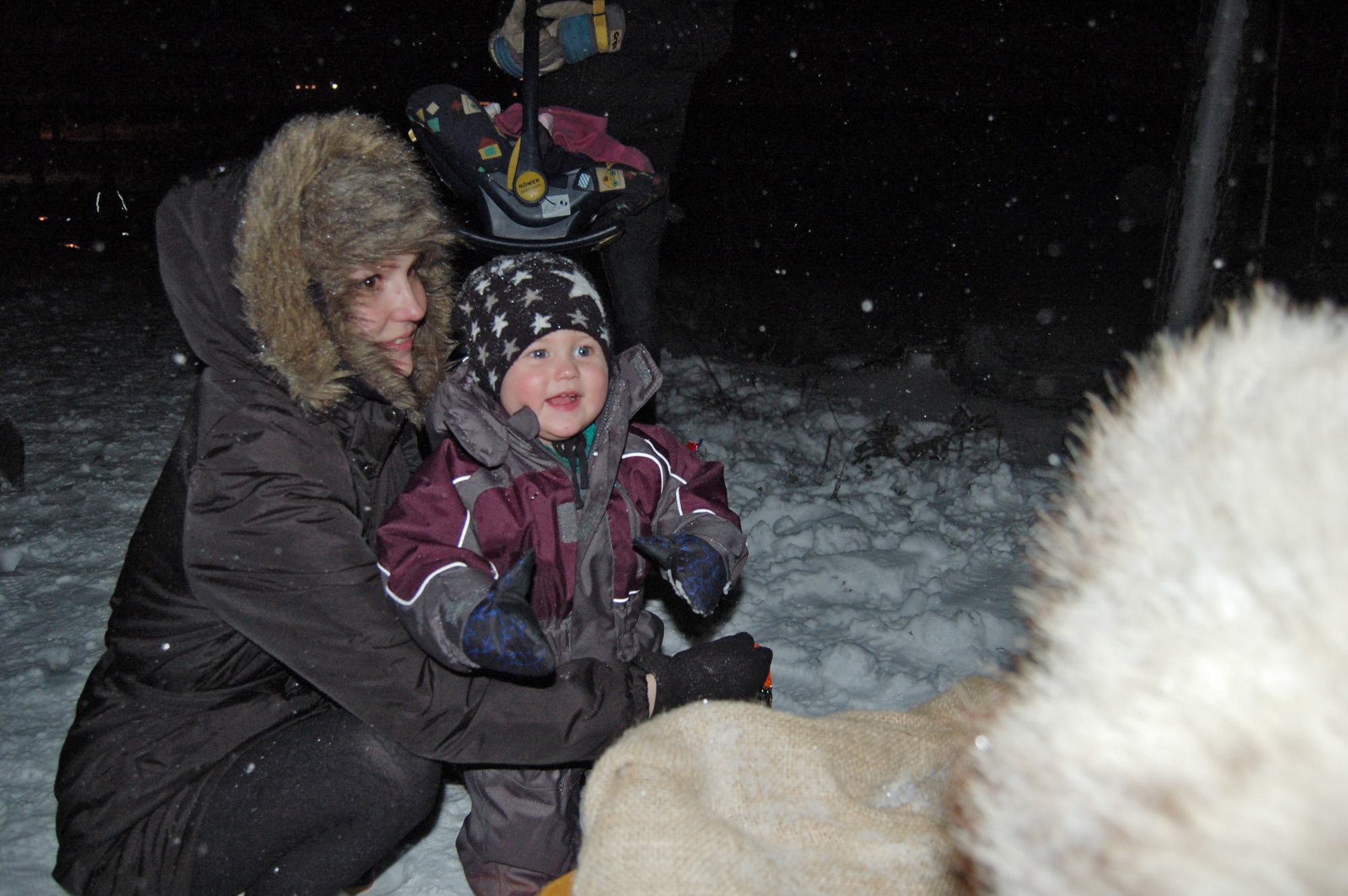 Röste.nu – Röstebilder – Tomtekväll lockade barn till Dönjegården 2011
