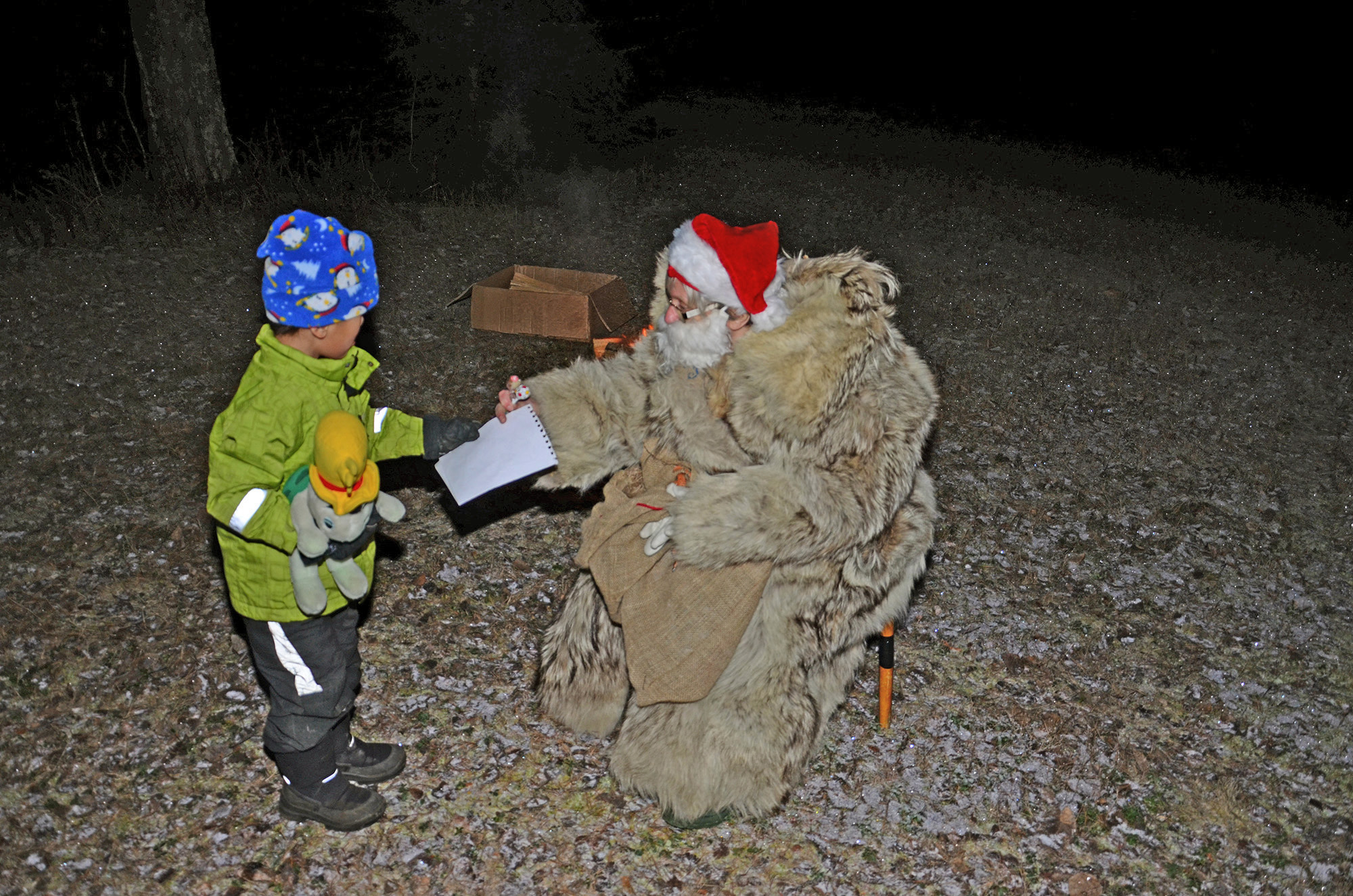 Röste.nu – Röstebilder – Tomtekväll vid Dönjegården 2014