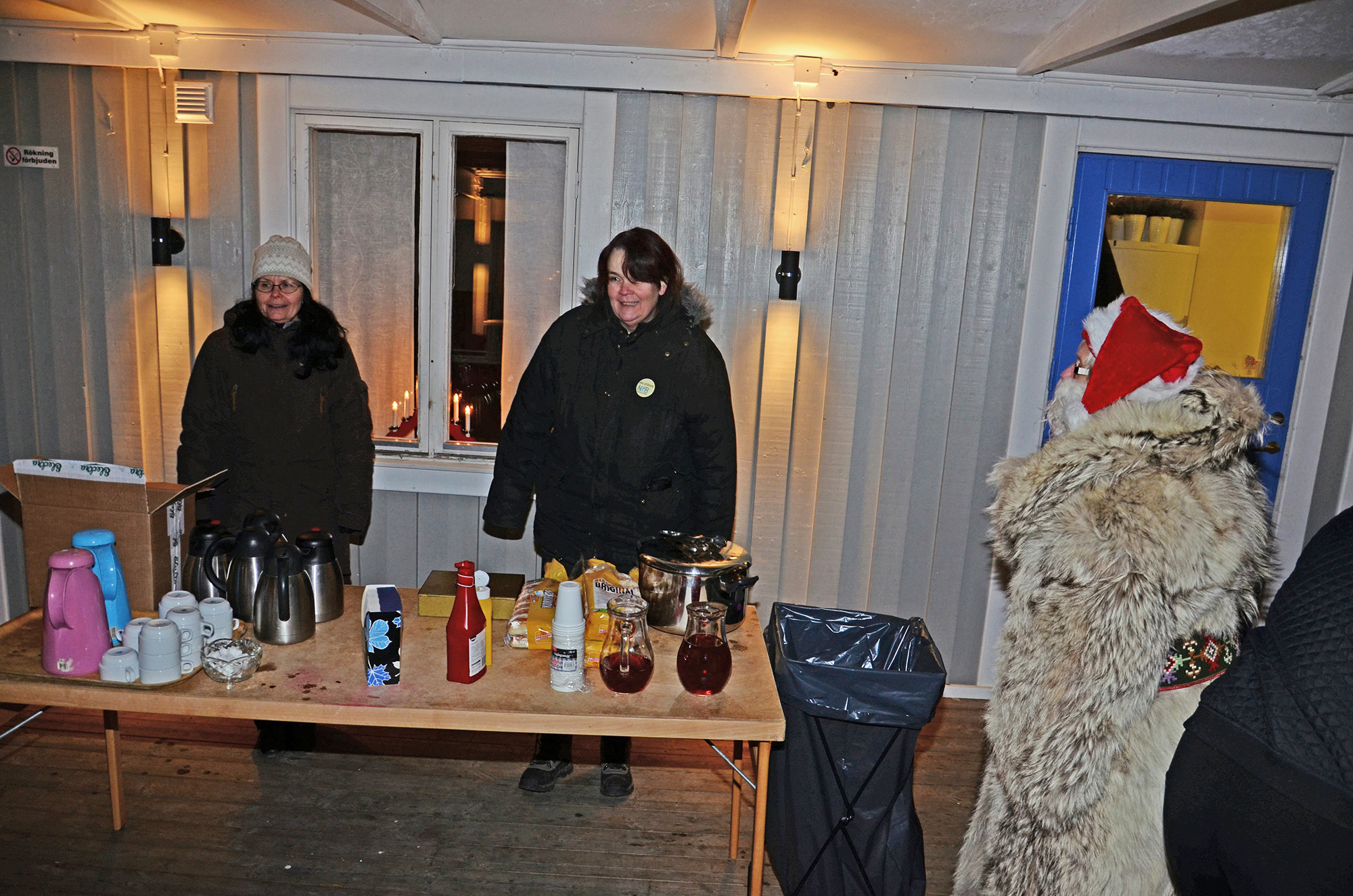 Röste.nu – Röstebilder – Tomtekväll vid Dönjegården 2014