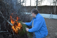 Röste.nu – Röstebilder – Valborgsfirande vid Dönjegården 2024