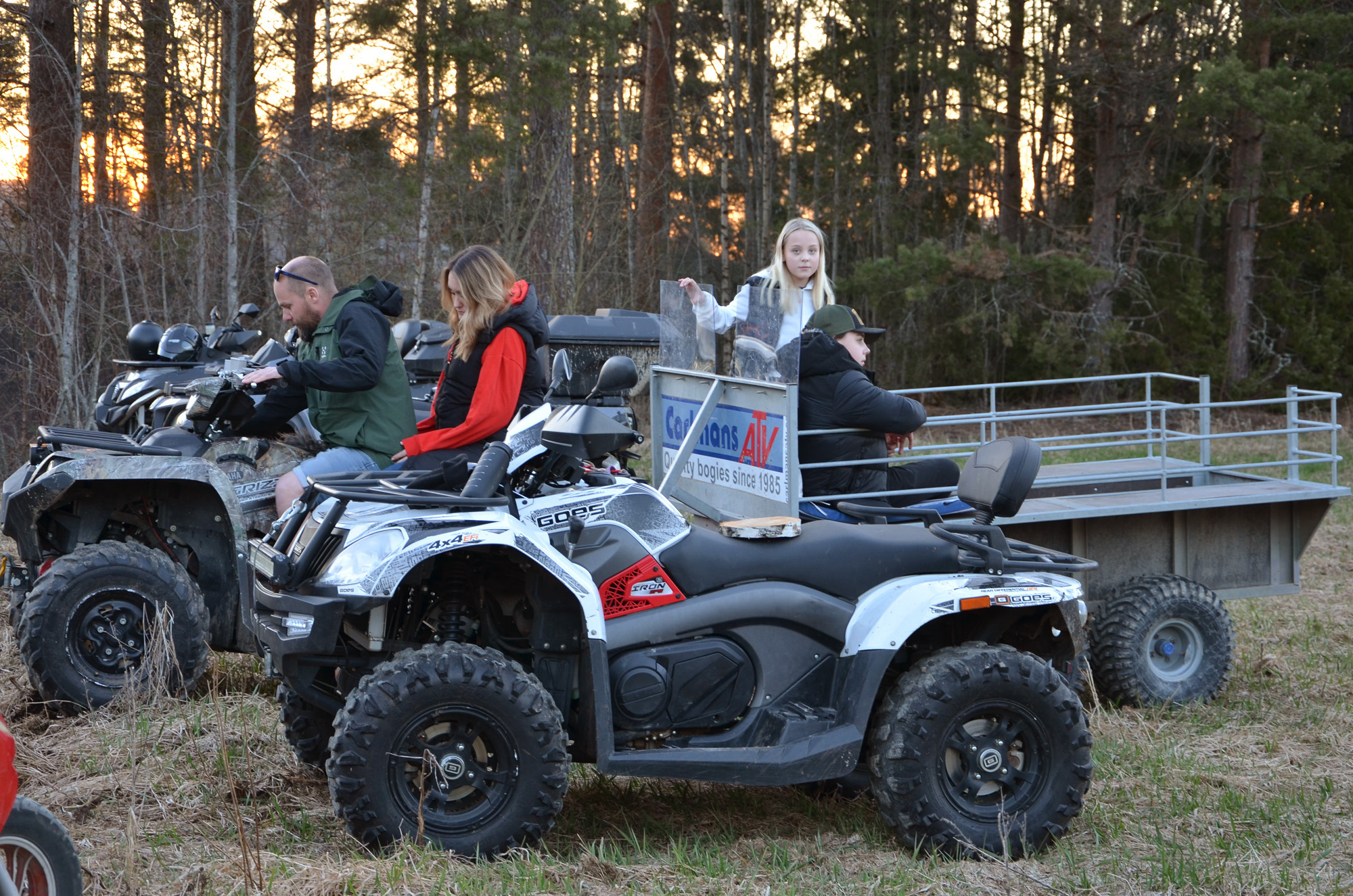 Röste.nu – Röstebilder – Valborgsfirande vid Dönjegården 2024