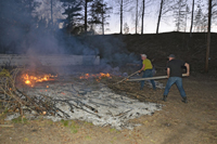Röste.nu – Röstebilder – Valborgsfirande vid Dönjegården 2026