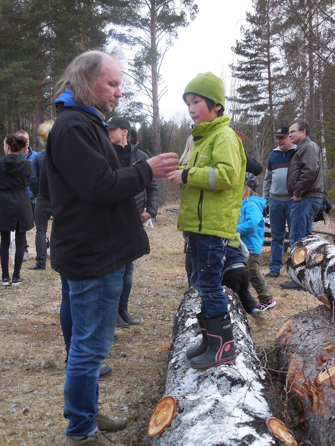 Röste.nu – Röstebilder – Valborg firades vid Dönjegården 2016