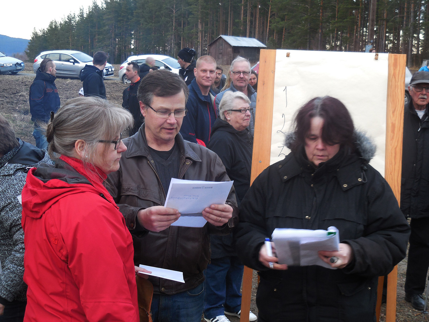 Röste.nu – Röstebilder – Valborg firades vid Dönjegården 2016