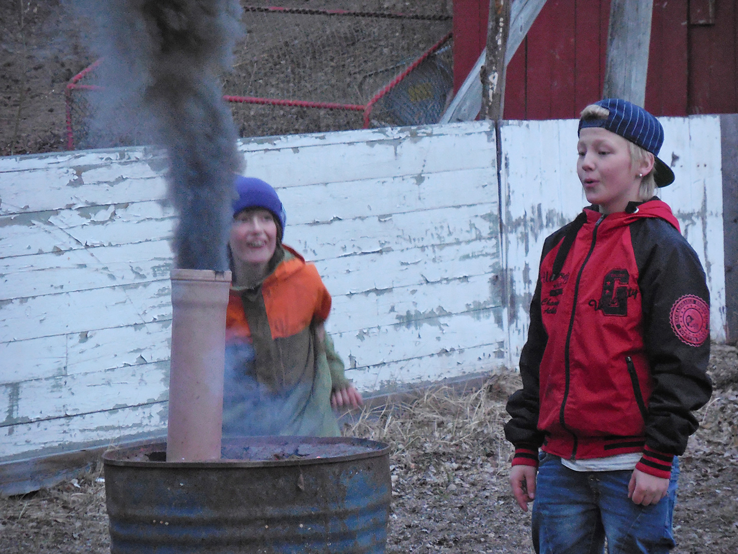 Röste.nu – Röstebilder – Valborg firades vid Dönjegården 2016