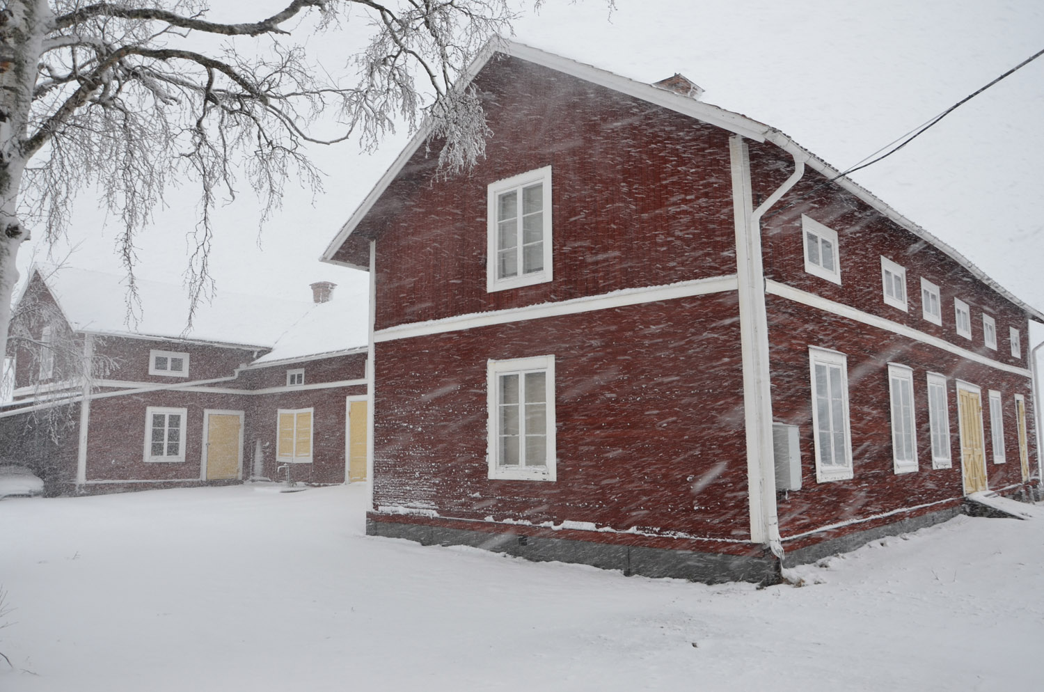 Röste.nu – Röstebilder – Valborgsfirande vid Dönjegården 2017