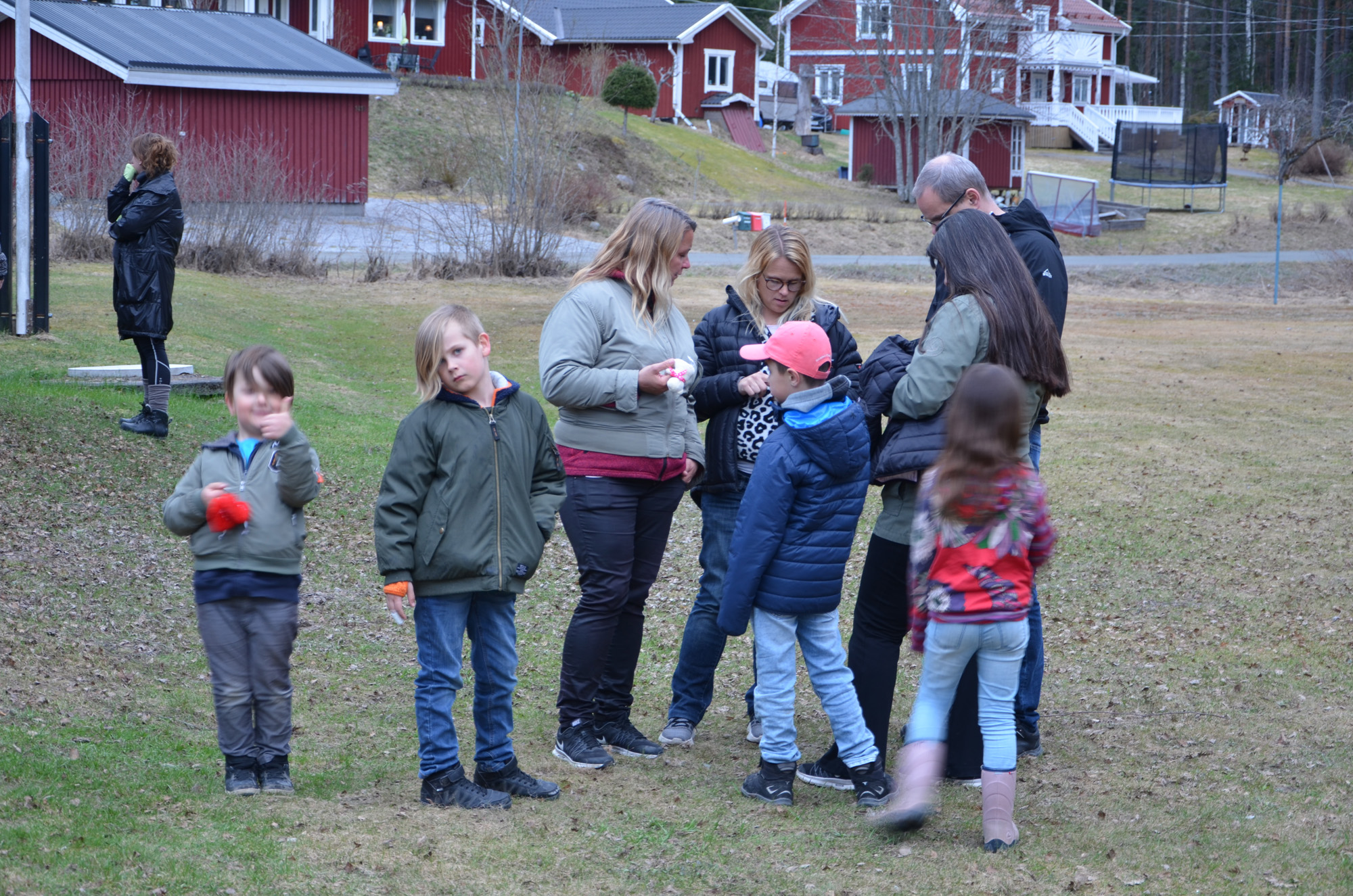Röste.nu – Röstebilder – Valborgsfirande vid Dönjegården 2018