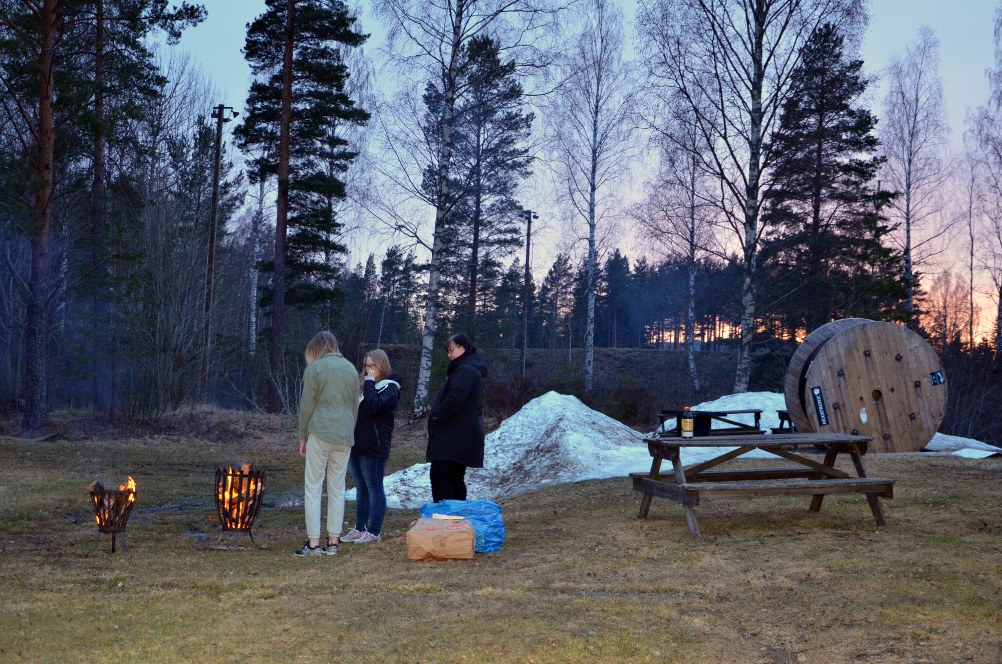 Röste.nu – Röstebilder – Valborgsfirande vid Dönjegården 2018