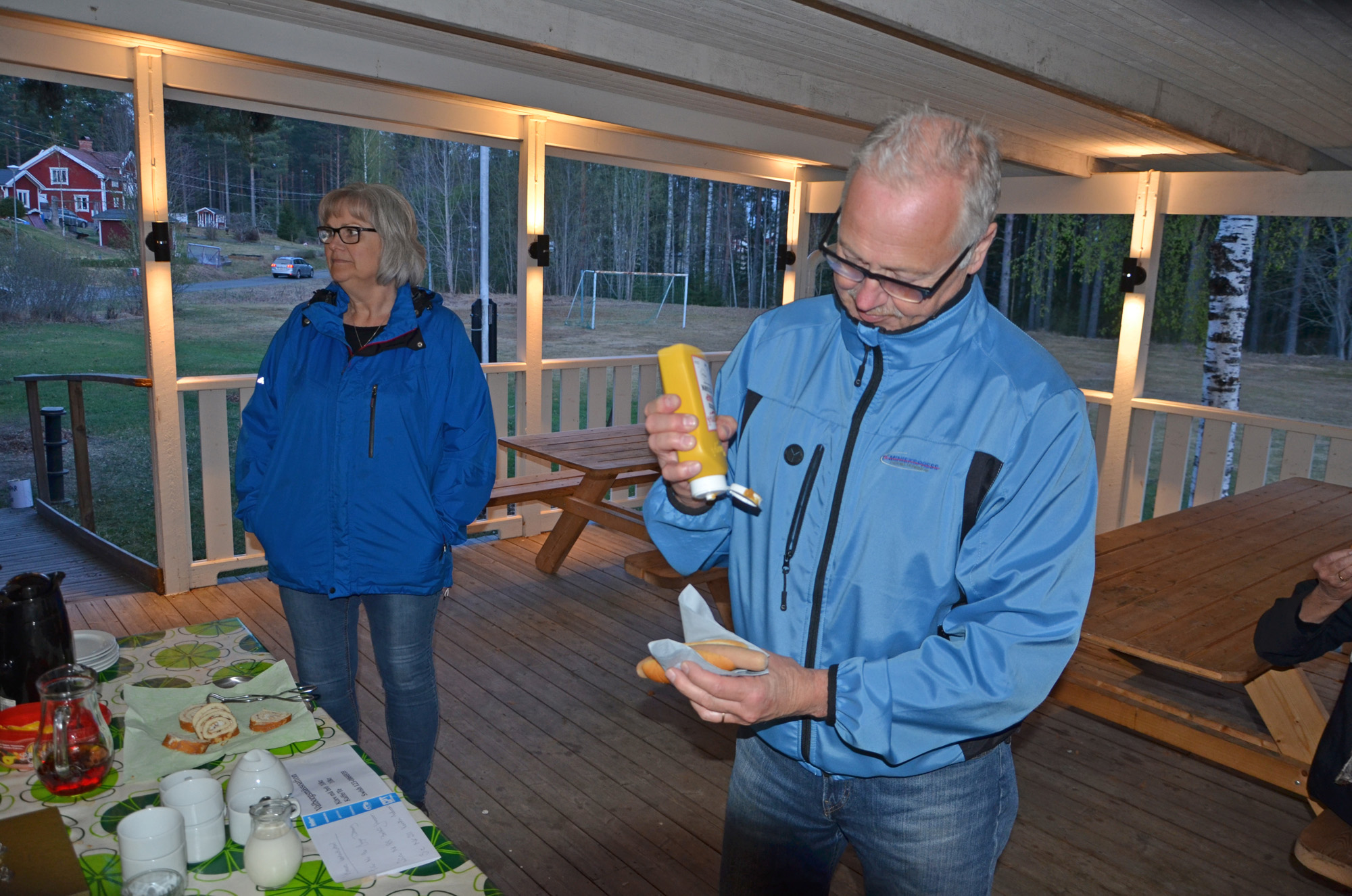 Röste.nu – Röstebilder – Valborgsfirande vid Dönjegården 2019